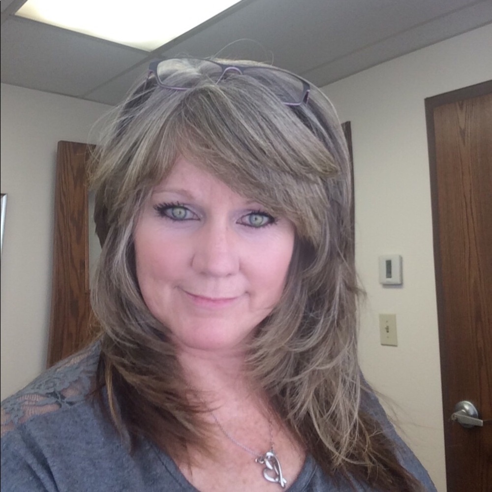 Meet your Posher, Kelly